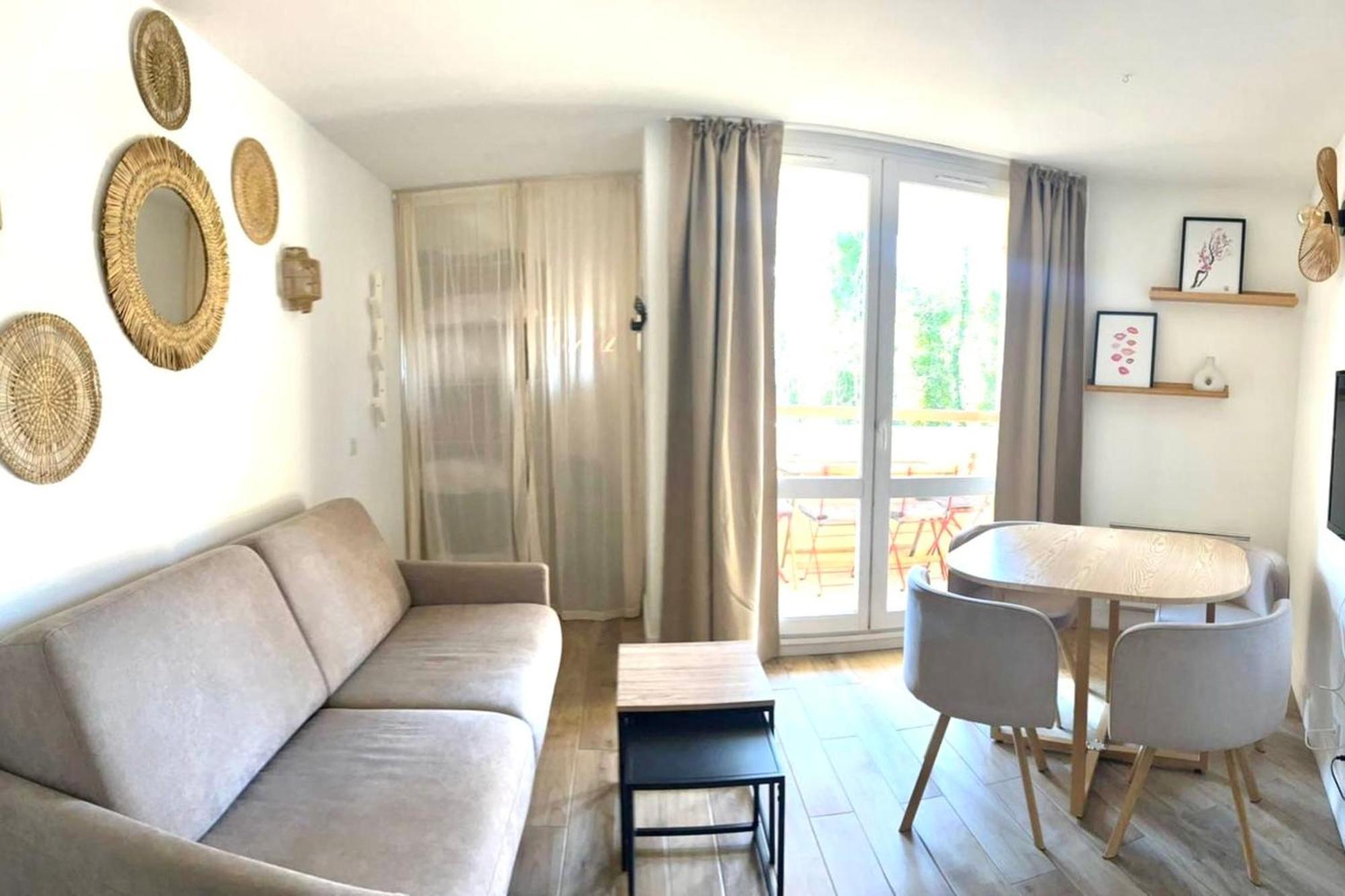 Flat For 4 People With Swimming Pool Tennis Court And Free Parking 227 Le Touquet-Paris-Plage